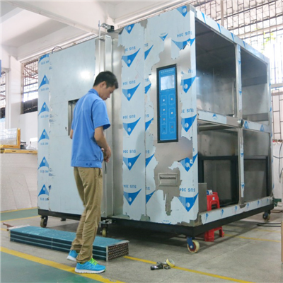 高低溫濕熱試驗(yàn)機(jī)交貨珠海常輝電子